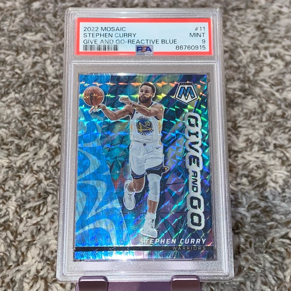 2022 STEPHEN CURRY MOSAIC /99 PSA 9 MINT Give & Go Reactive Blue Basketball Card